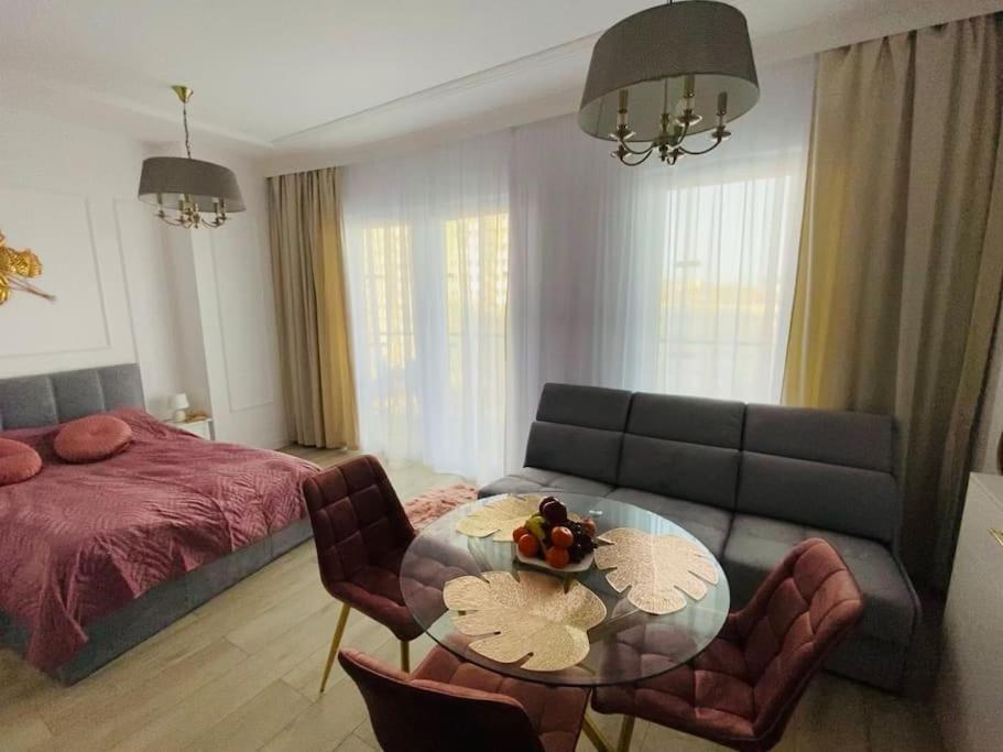 Gustowny Apartament Na Woli Varsóvia Exterior foto