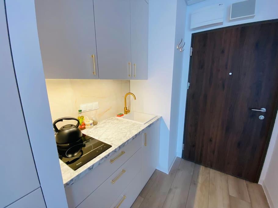 Gustowny Apartament Na Woli Varsóvia Exterior foto